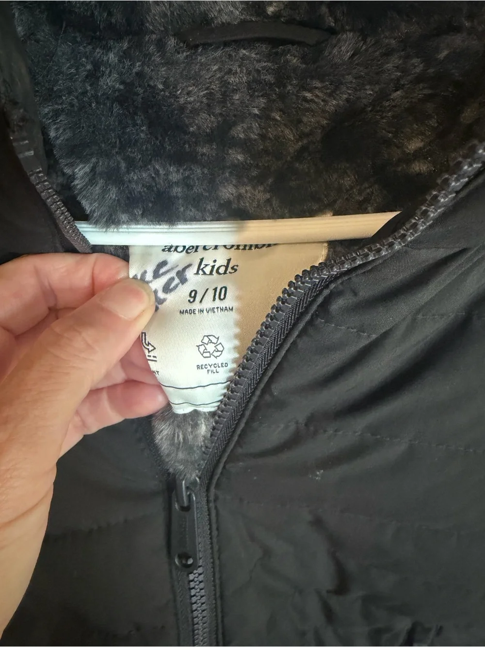 Abercrombie Kids  black Puffer Jacket 9/10